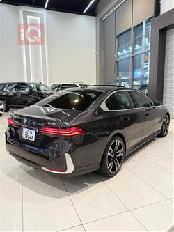 بی ئێم دەبڵیو سیریەس 5